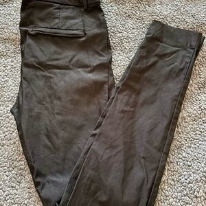 Dynamite Black Skinny Dress Pants. Size 10.